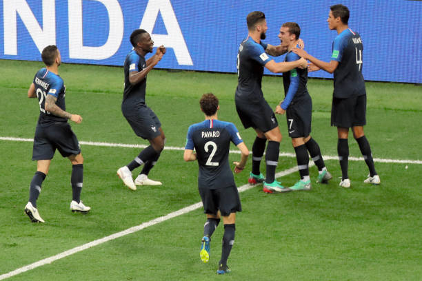 借顽强的防 借顽强的防