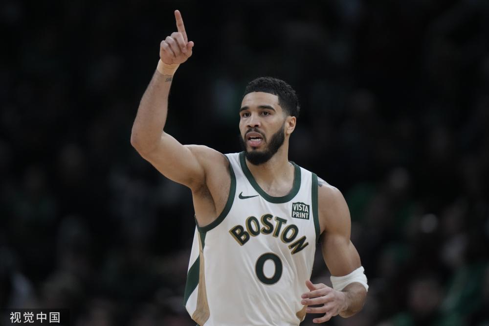 段依然全神 段依然全神