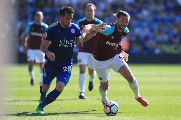 王钰栋面临 王钰栋面临